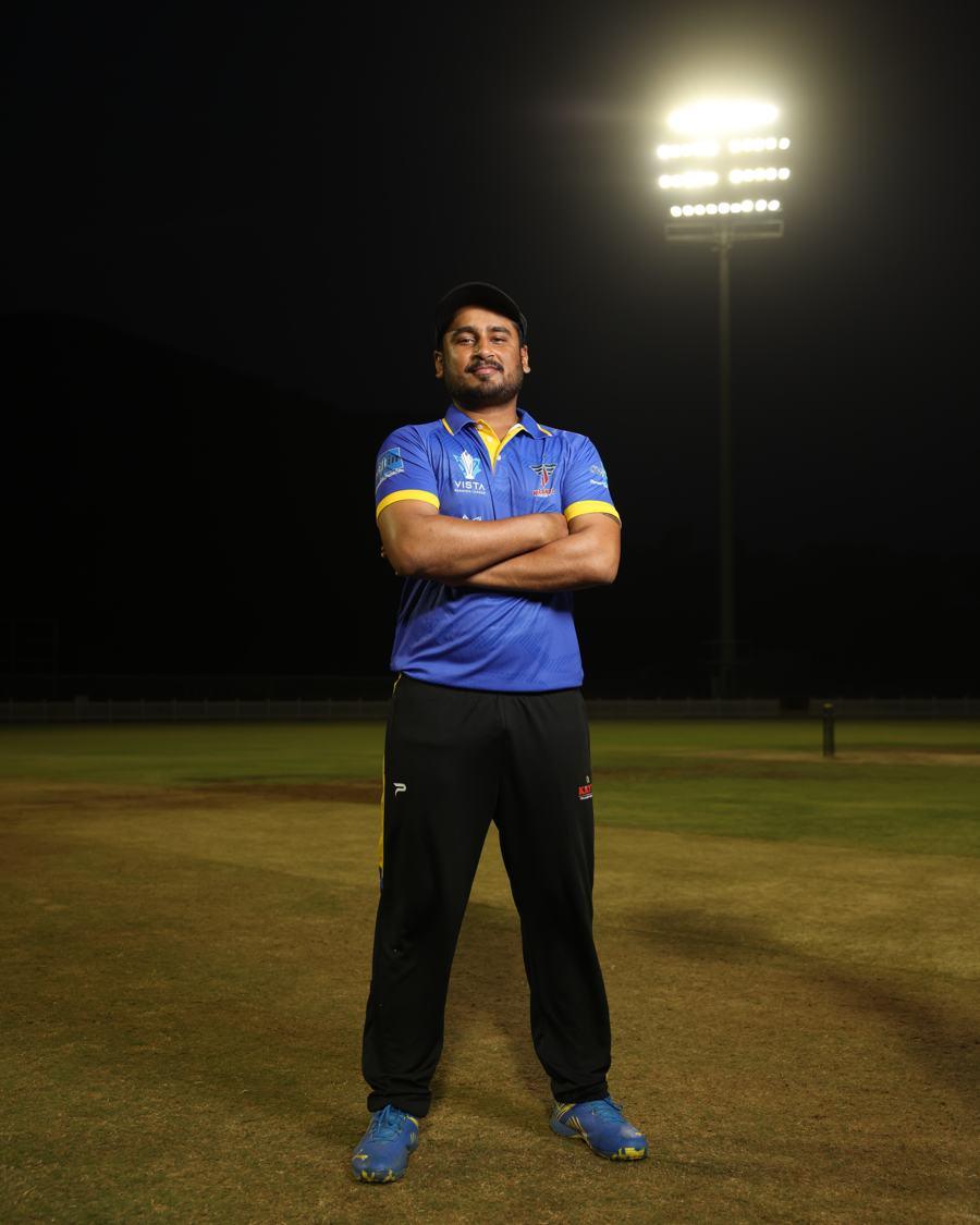 A VPL player under the floodlights